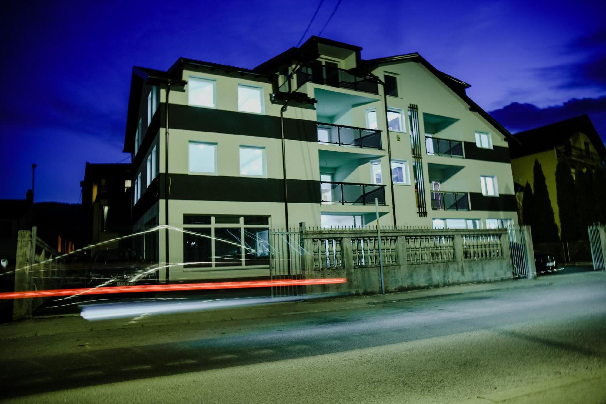 Deluxe Apartments SJJ Exteriér fotografie